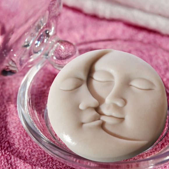 Lemon Verbena Sun Kisses the moon soap bar. - Picture 1 of 1